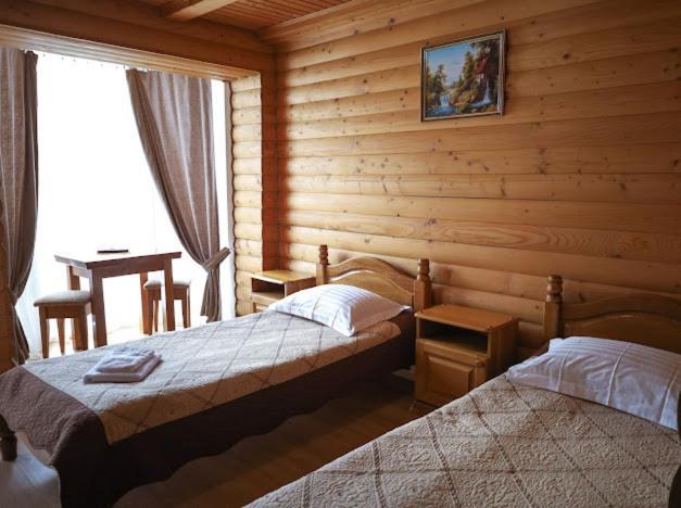 Greku Hotel Bukovel Bagian luar foto