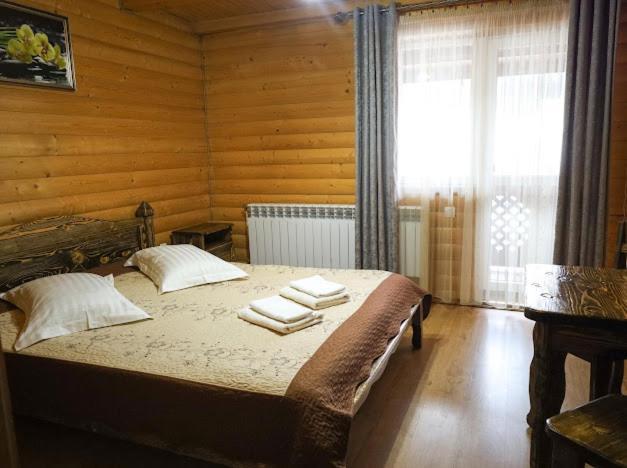 Greku Hotel Bukovel Bagian luar foto