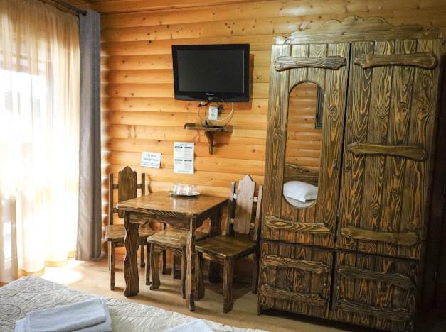Greku Hotel Bukovel Bagian luar foto